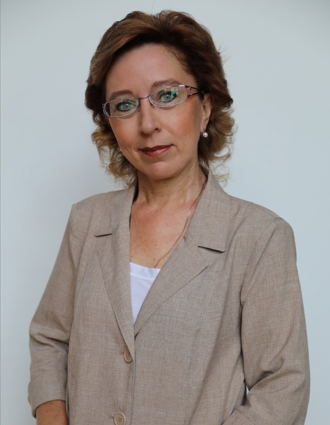 Орешникова Людмила Вячеславовна.